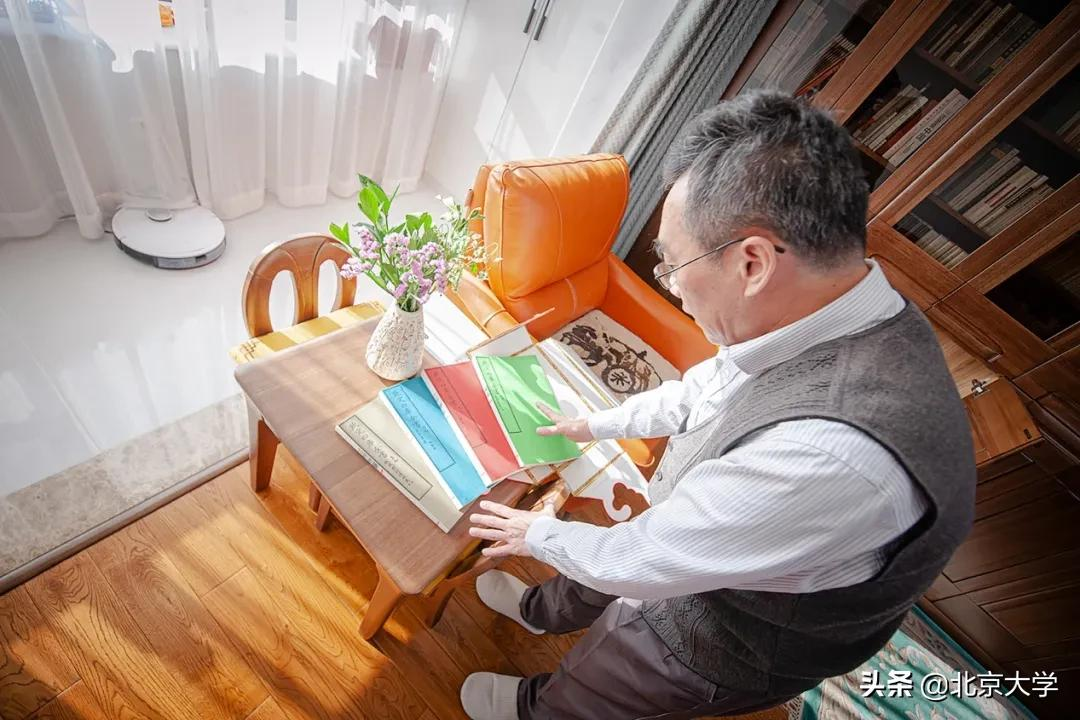 学者书房 | 十吨集装箱，北大学者的“家当”