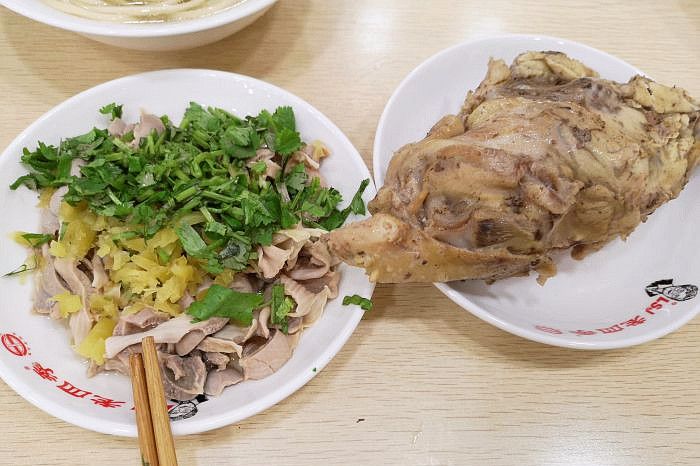 一座城吃掉全国的一半，沈阳人为啥对“鸡架”如此着迷？