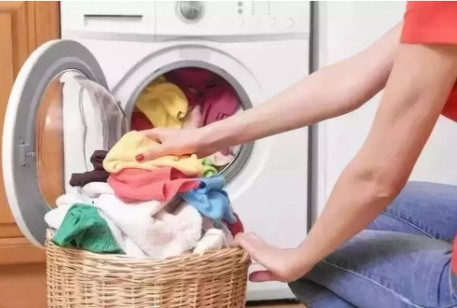 小心感染皮肤病！你家的洗衣机还敢这样用吗？
