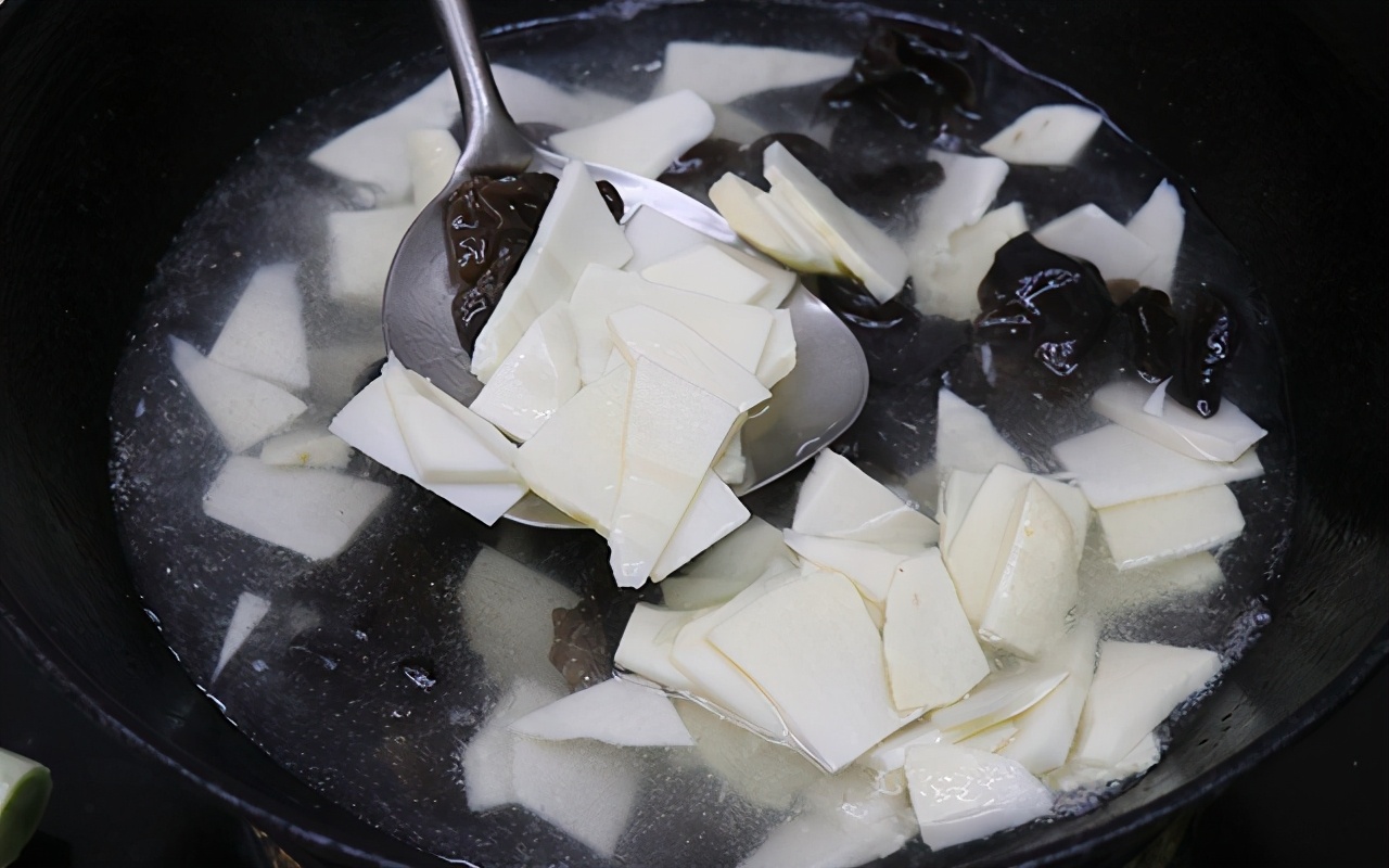 滑肉片怎么做好吃又嫩（记住1个小技巧滑肉片鲜嫩不柴）