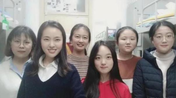 青岛大学同一寝室5个姐妹花，个个是学霸，研究生分别考入“985”