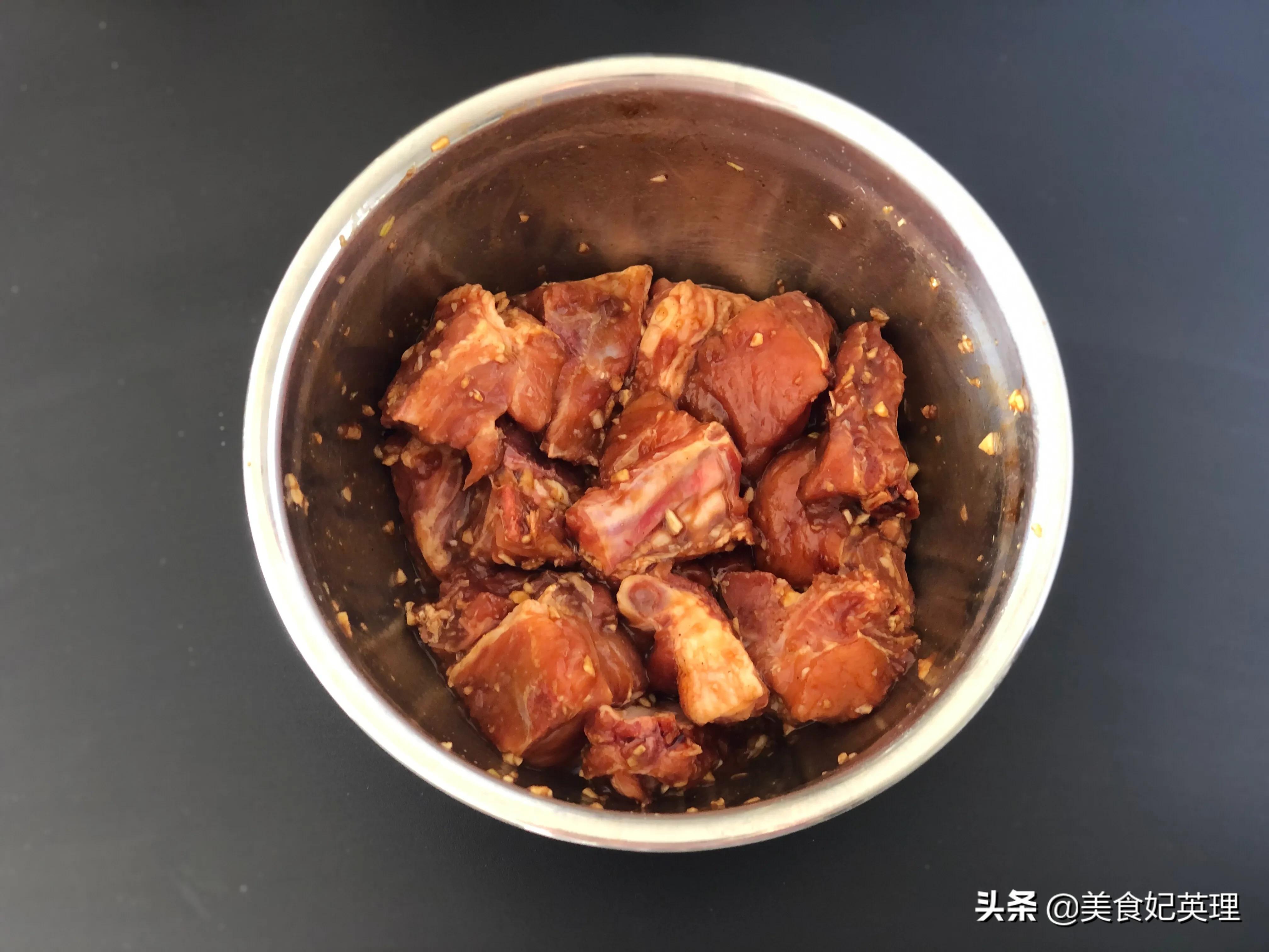 排骨这样做全家都爱吃！无水无油不炒不炖超简单，越嚼越香，绝了