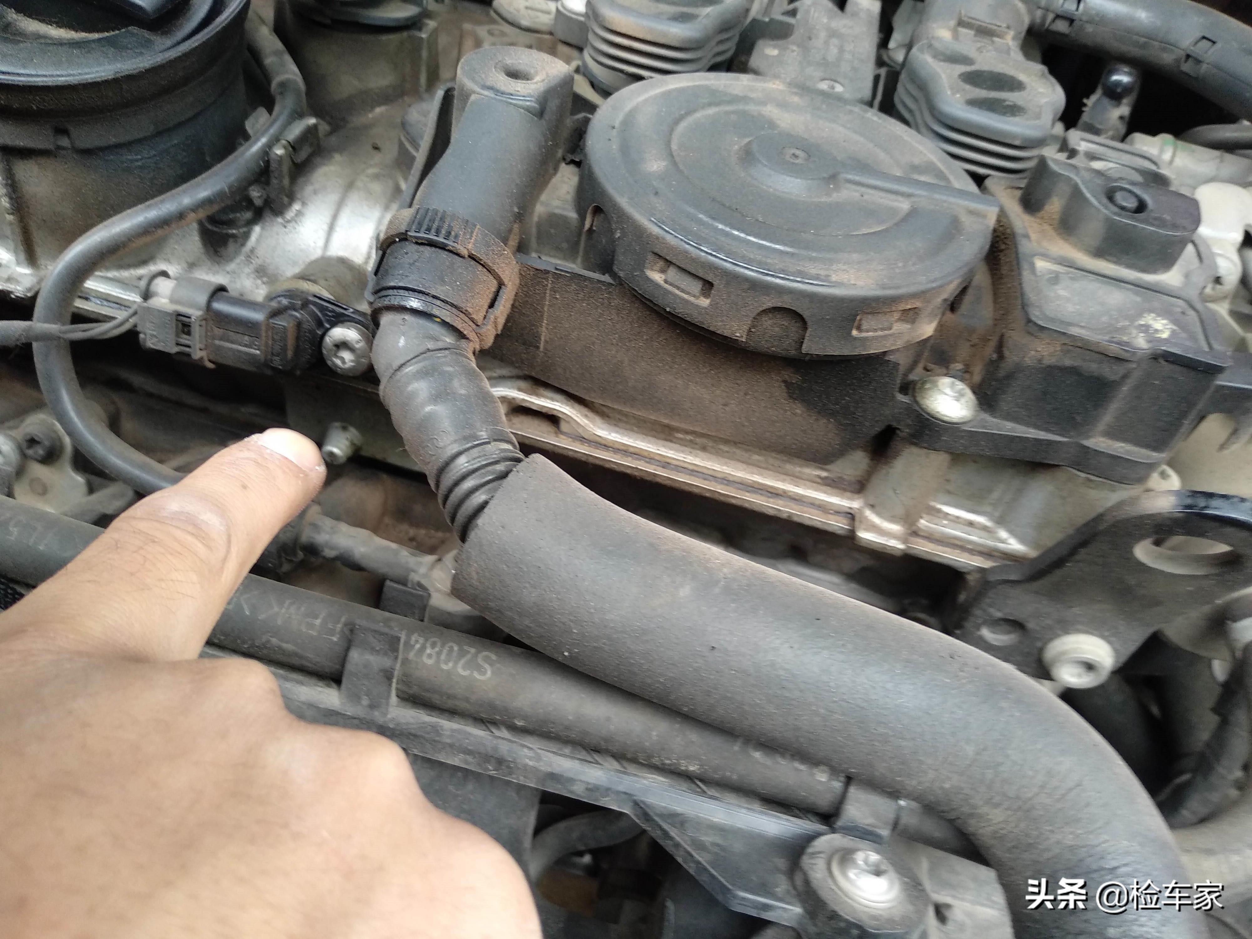 大众西雅特LEON车主的痛！开7年掉价25万，网友：小众车的代价