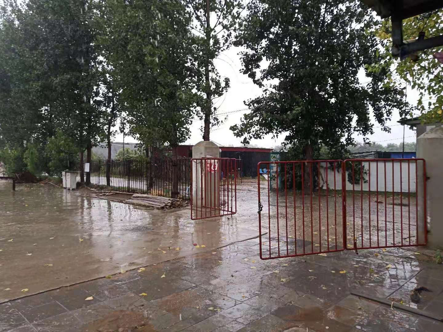 河北邢台内丘100亩大棚果园出租，12万/年，30年租期可做休闲农旅