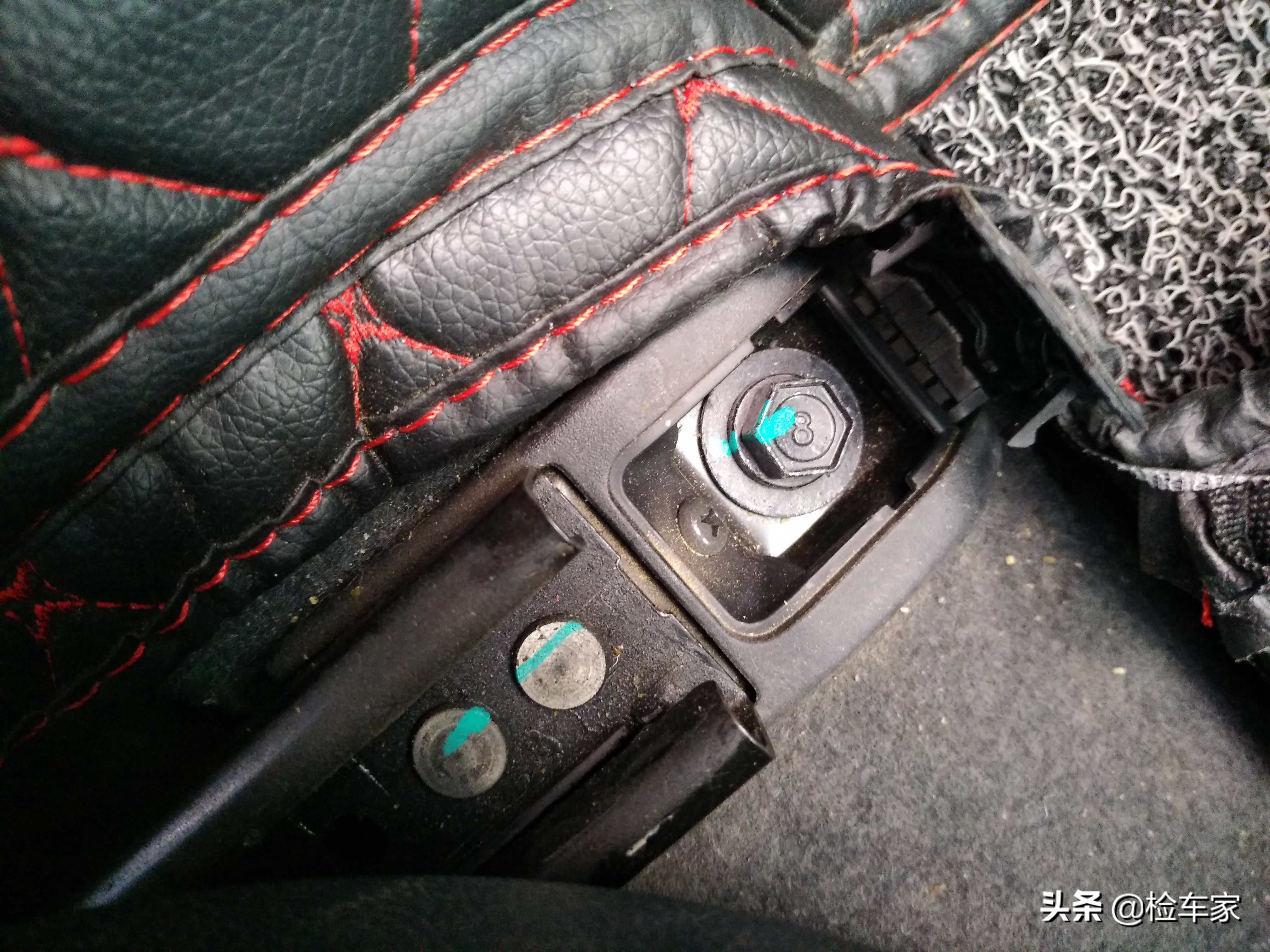 索纳塔八车主笑不出来，才开三万公里就亏掉10万，网友：颜值崩塌
