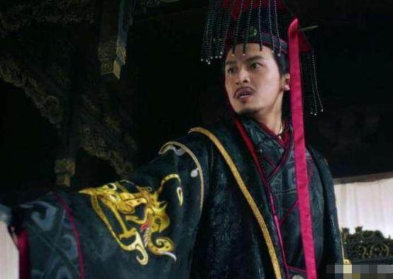 童年凿壁偷光的匡衡，长大了竟成为利欲熏心之人，他错了吗？