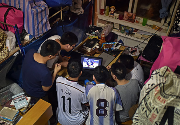 大学生“宿舍关系”等级出炉，第四阶级学生直言：四年生活不好过