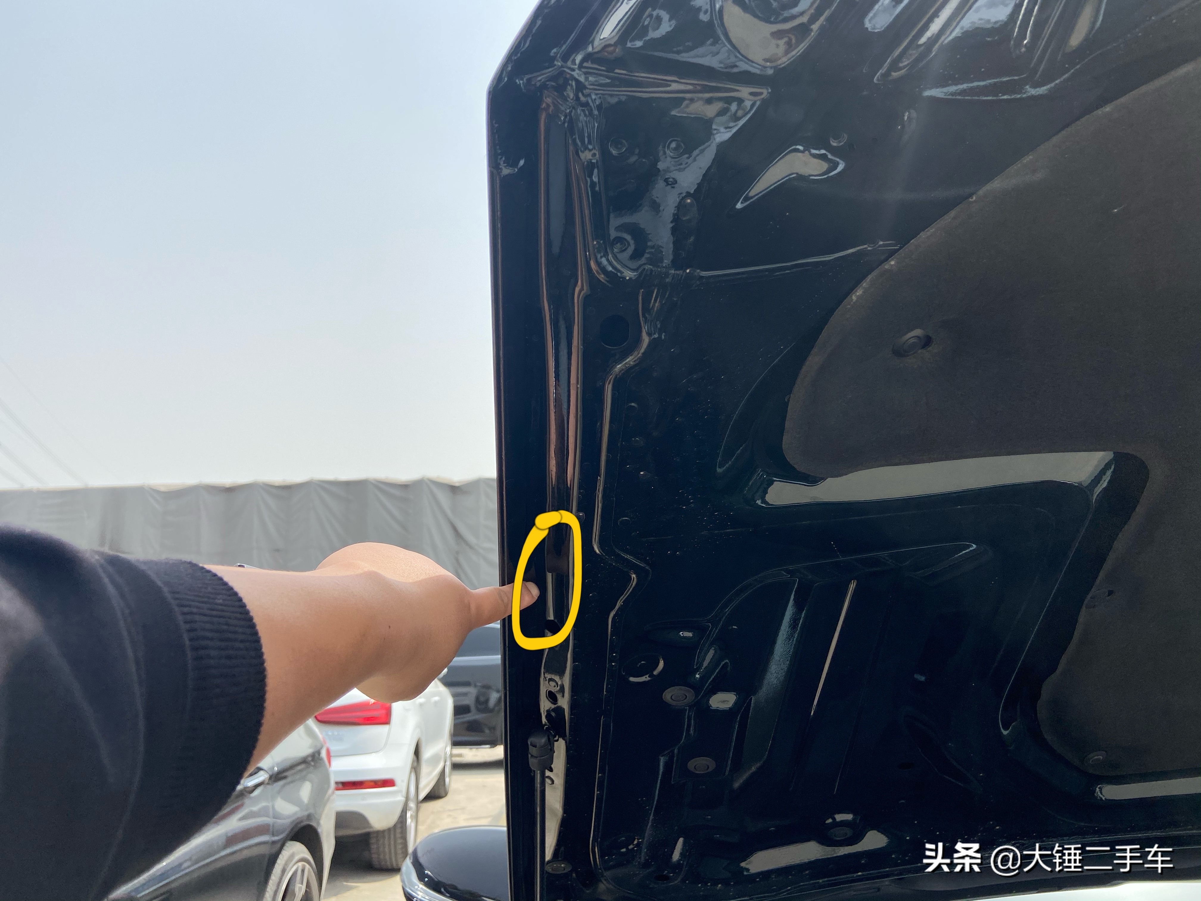 买二手车想捡漏吗？这辆奔驰C260便宜4万也不能买