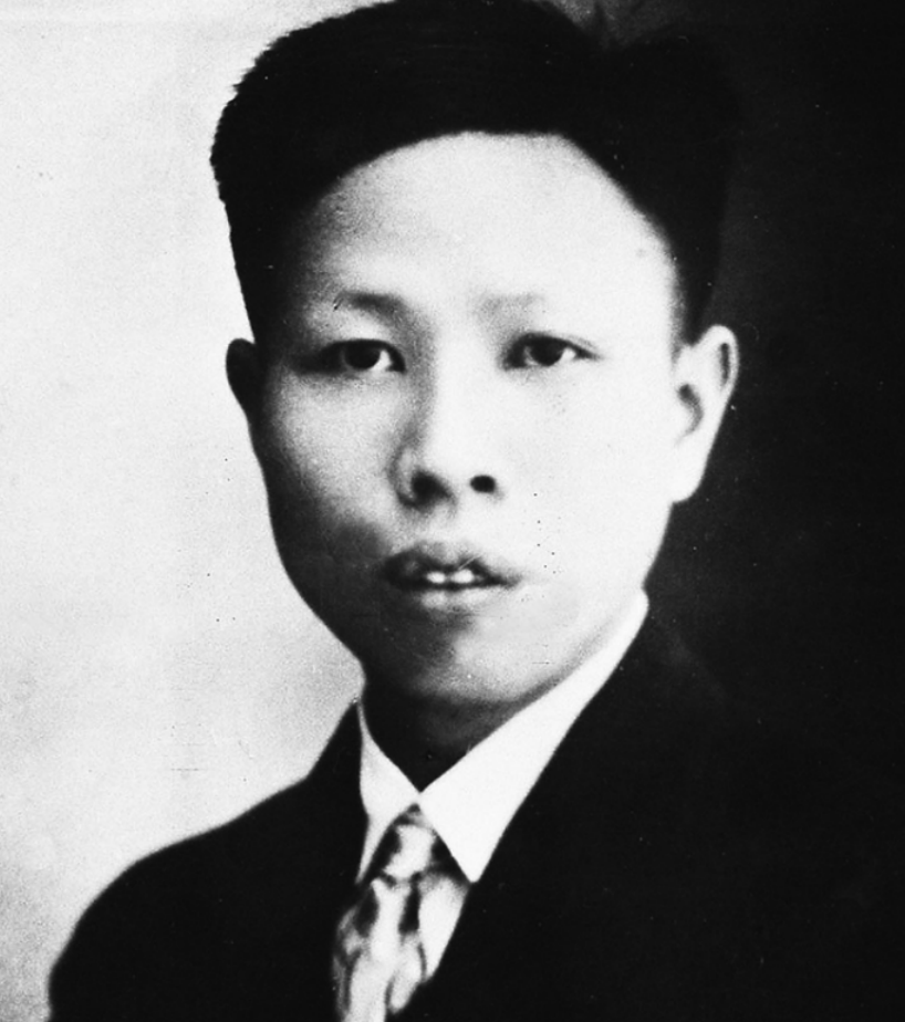 1928年，彭德怀开会讲话时险被叛徒夺枪击中，诱因竟是半只烧鸡