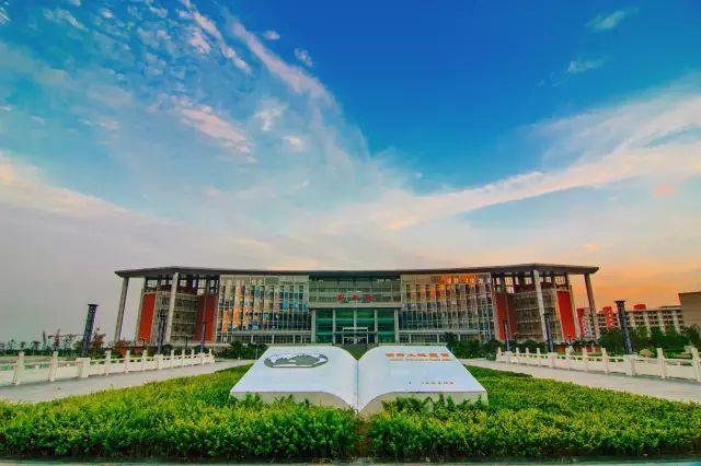 收藏！报考西南政法大学，这些