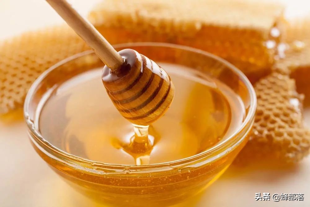电商平台蜂蜜三四元1斤，发纯净水也亏本，有比水更便宜的蜂蜜？