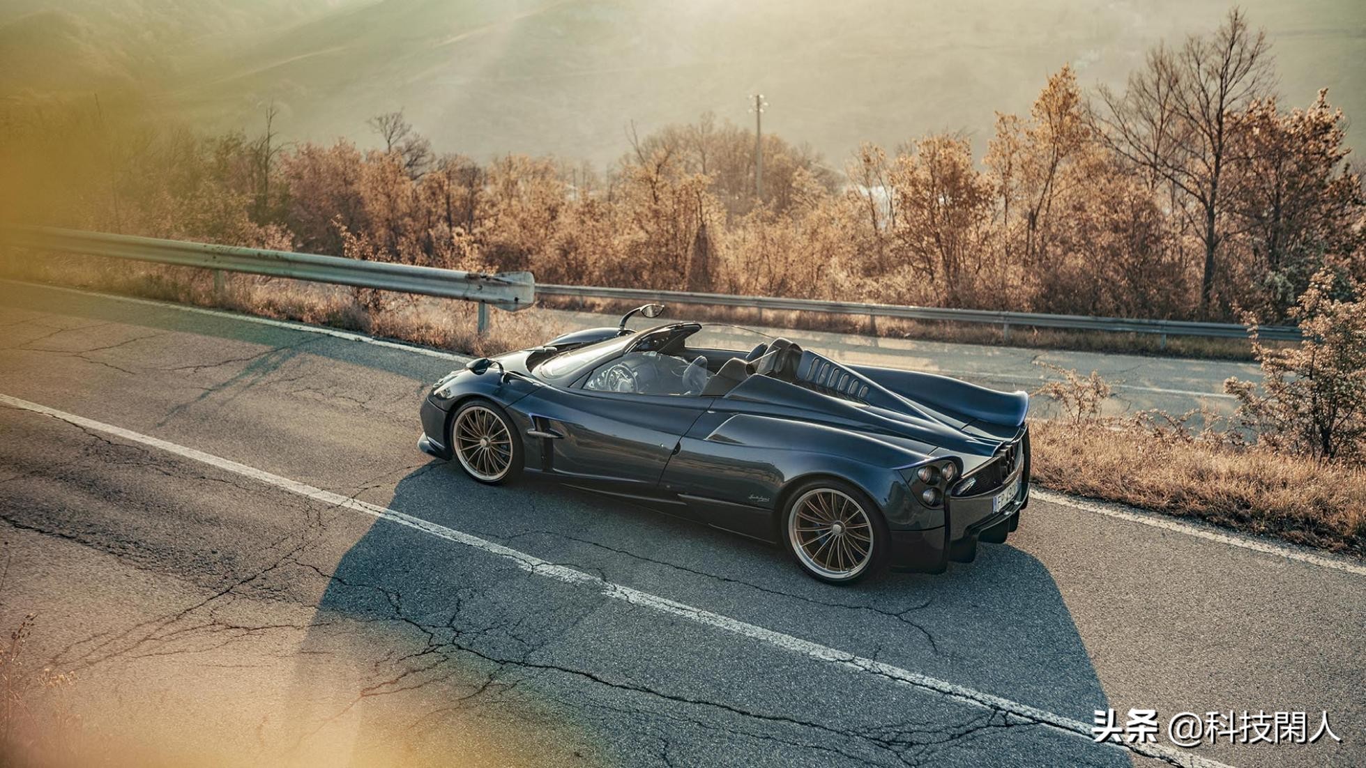 帕加尼 Huayra 风神：地球上最快的敞篷车之一