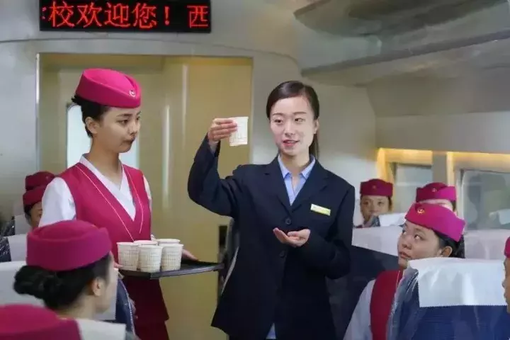 今年，阿克苏将有68位学生被西安工业大学继续教育学院录取