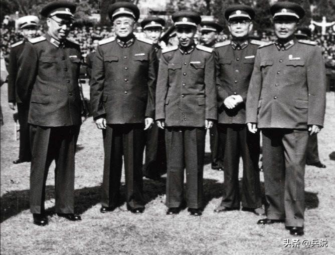粟裕辞让，罗荣桓才评上元帅？十大元帅，无人能替代