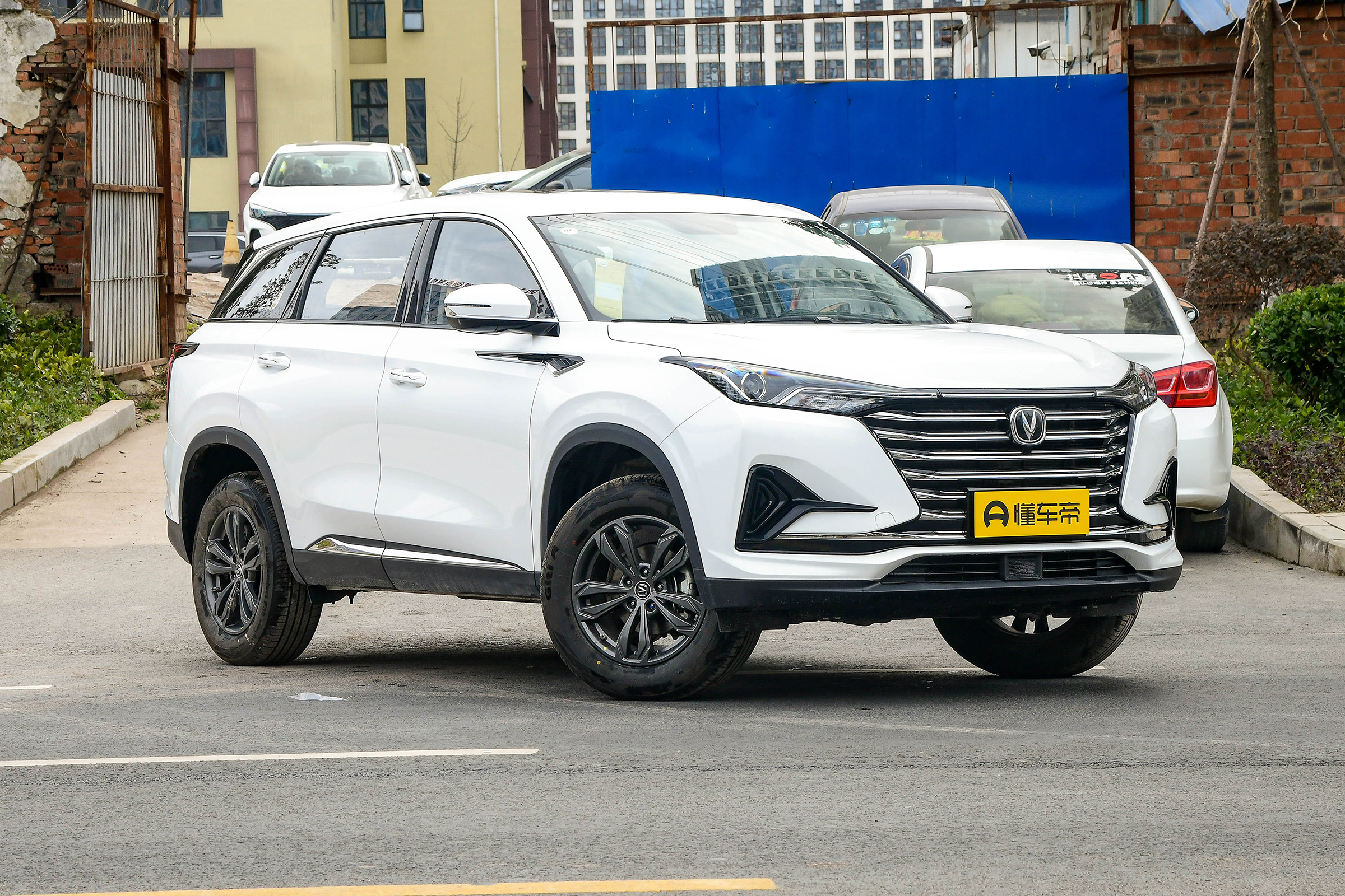 新车 </p><p>　　 增2.0T发动机！奇瑞瑞虎8鲲鹏版到店，7月17日上市