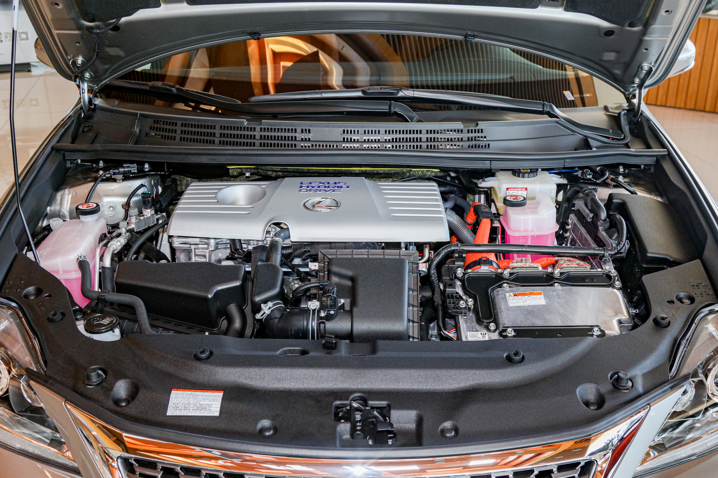 百公里油耗低至4.6L，起售价21.5万元，雷克萨斯CT怎么样？