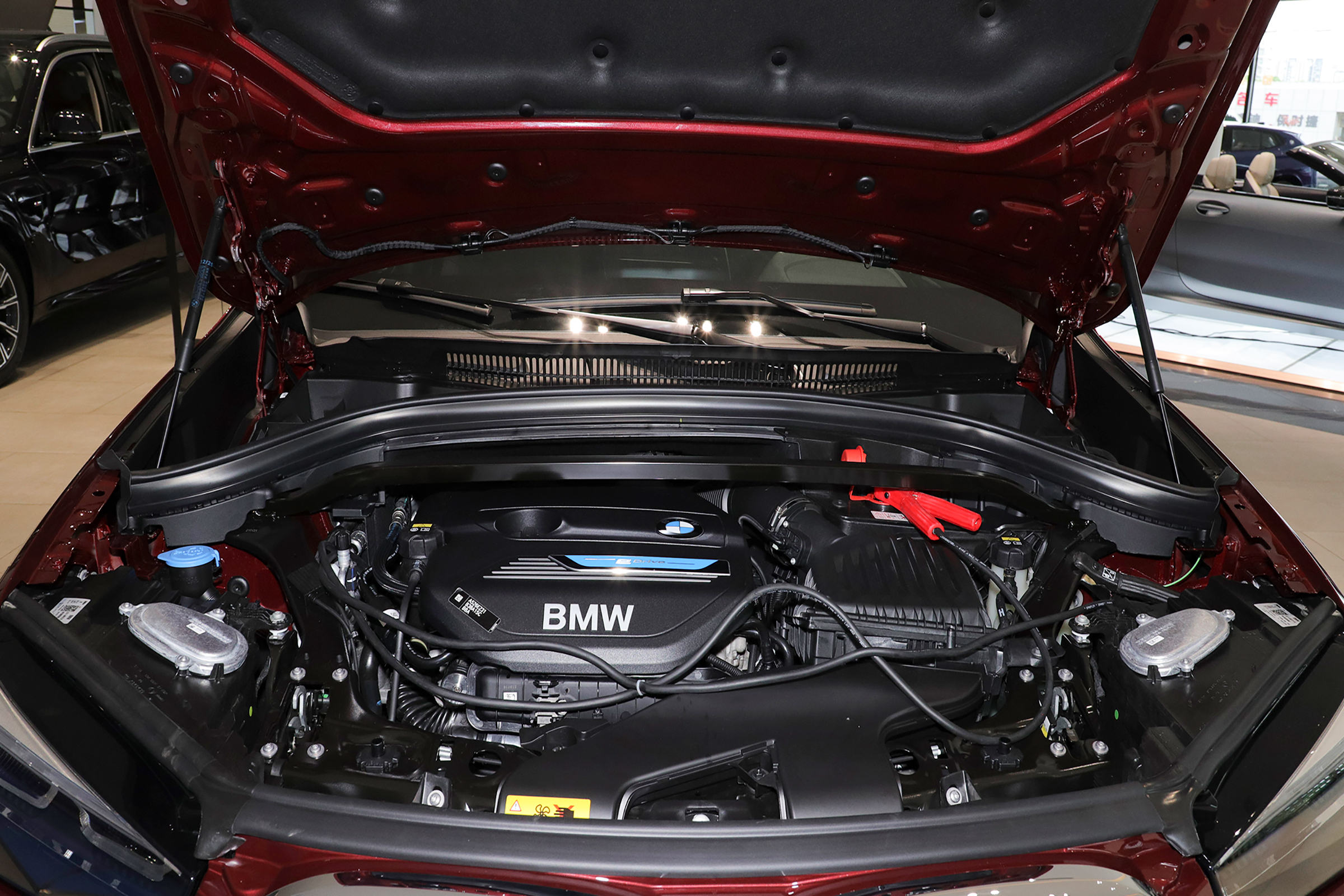 开一台2021款宝马x1 phev,一年下来需要多少钱?
