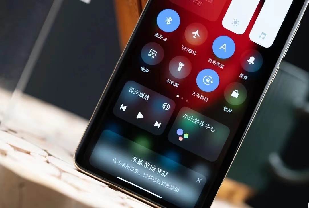 小米12S Ultra取代华为Mate40 Pro成主力机，不吹不黑，优缺点明显