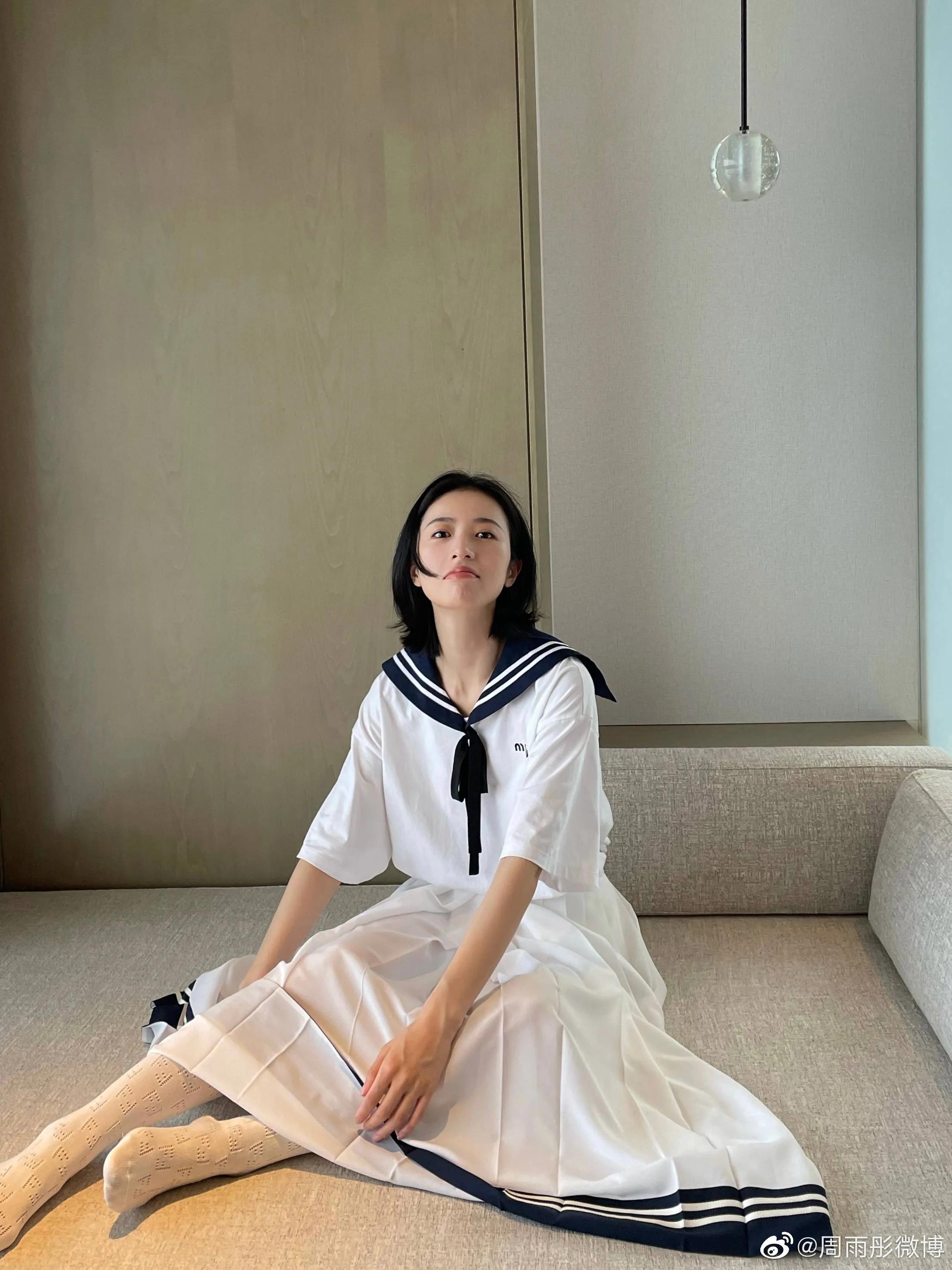 超飒的周雨彤,身材颜值一绝