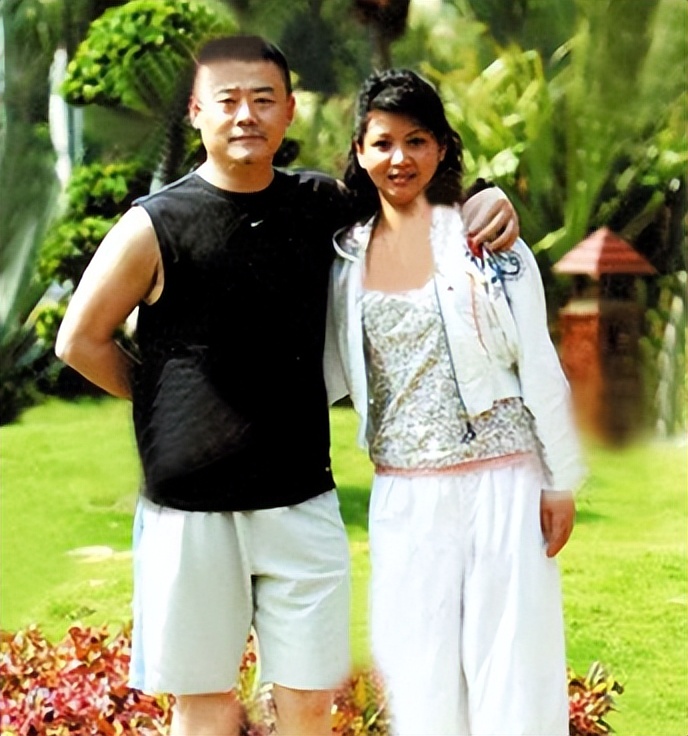 人人喊打的周立波，他做的事比想象的更恶劣，有他的地方必有矛盾