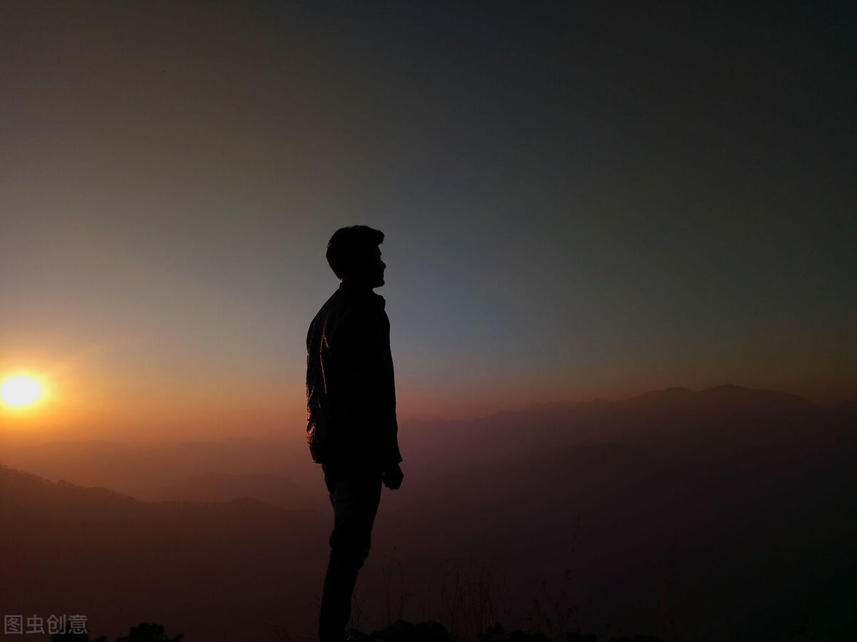 寂寞是心灵的慎独,若开放在高山之巅上的雪莲花
