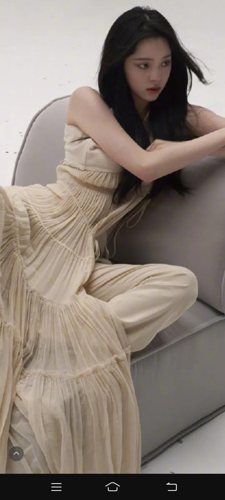 欧阳娜娜美图8