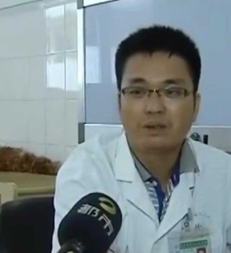 2011年植物人怀孕生子，生产剧痛将她唤醒，女儿出生后丈夫却跑了