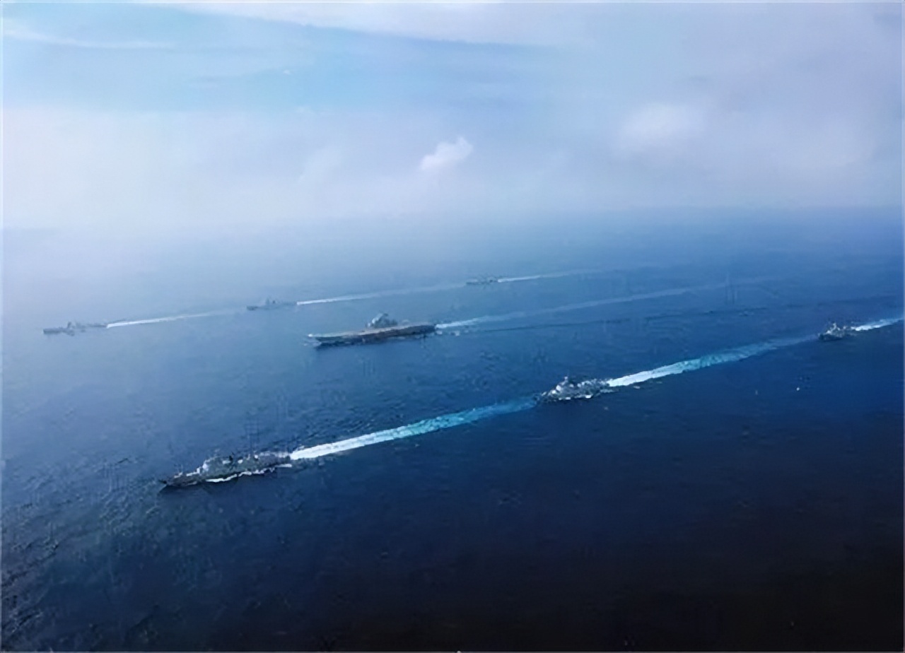 �й������ķ�չ�������Ŀ�����½��Ӻ���ʵ��������Σ�