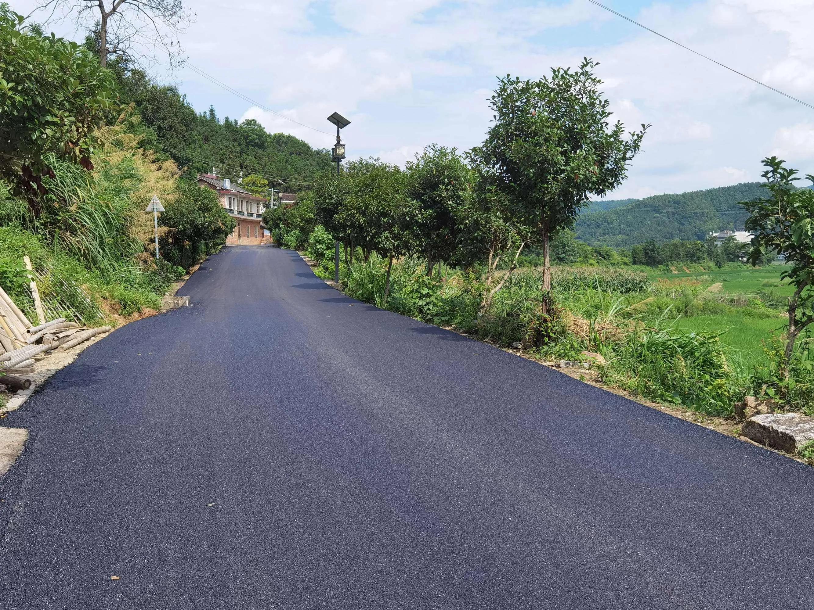 宋小宝，来看儿子，怎么还让快递装进箱子里呢