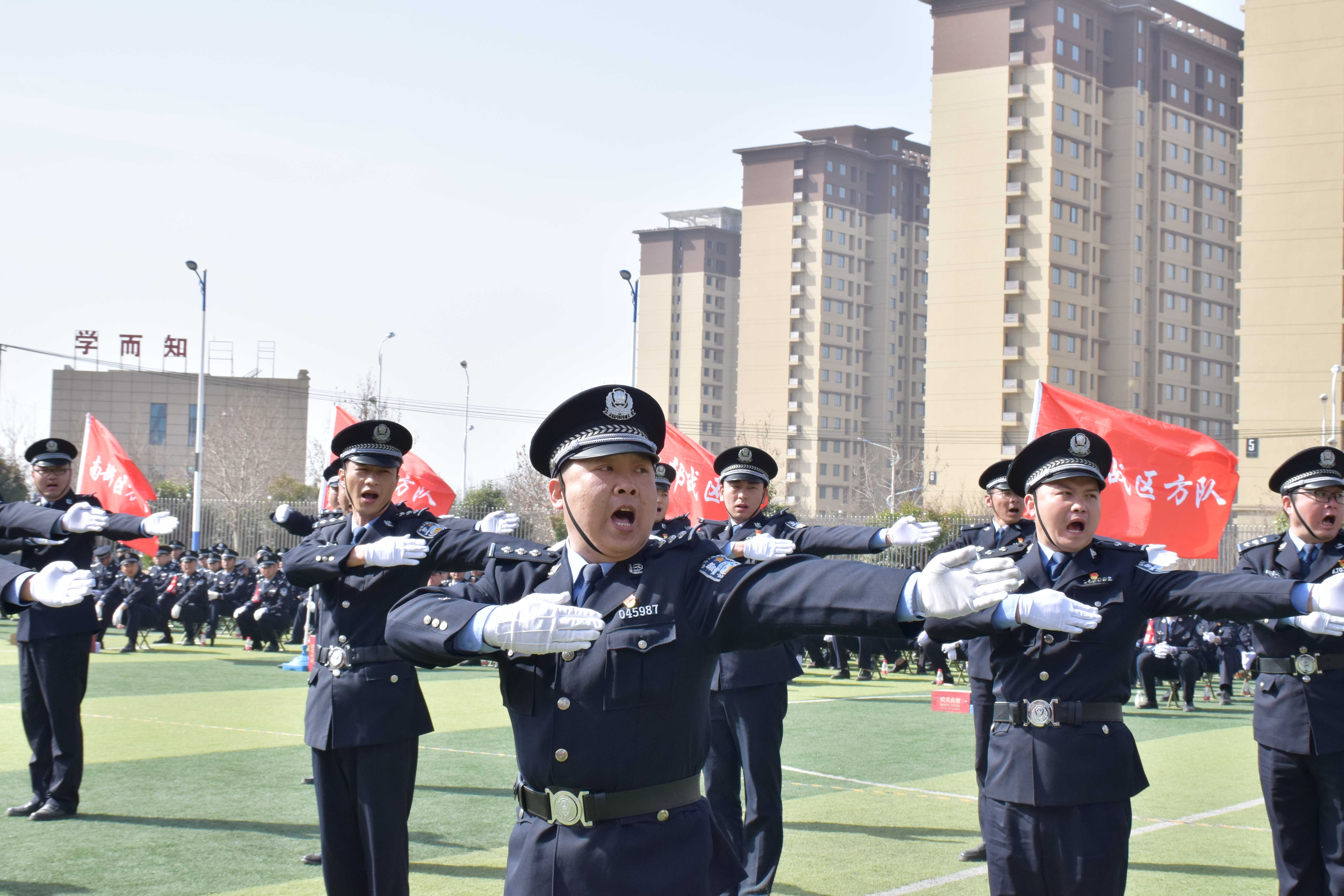 忠诚铸就钢铁志 沙场点兵保安宁——蒲城公安举行2022年春训实战练兵会操活动（组图）