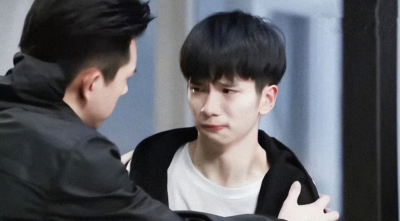 《星汉灿烂》挖到宝藏男孩？两个夏天有爆款，网友：就是差点运气