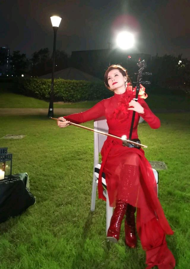 她，27岁爆红，37岁生子“险”一尸两命，离婚后一生未嫁