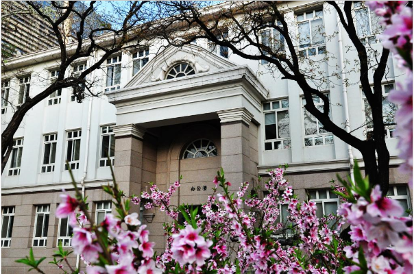 天津美术学院发布2022年校考公告，美术艺考生多少分才能被录取？