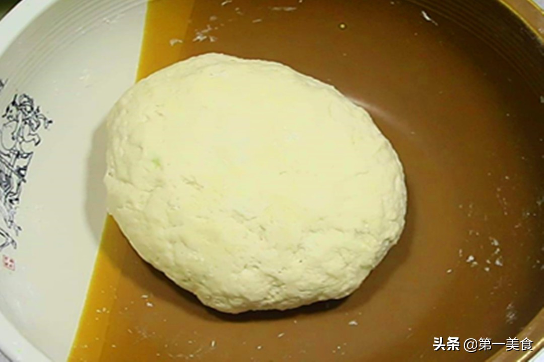 “清明吃一草，百岁不显老”！“1草”是啥？采摘短，清明正当吃