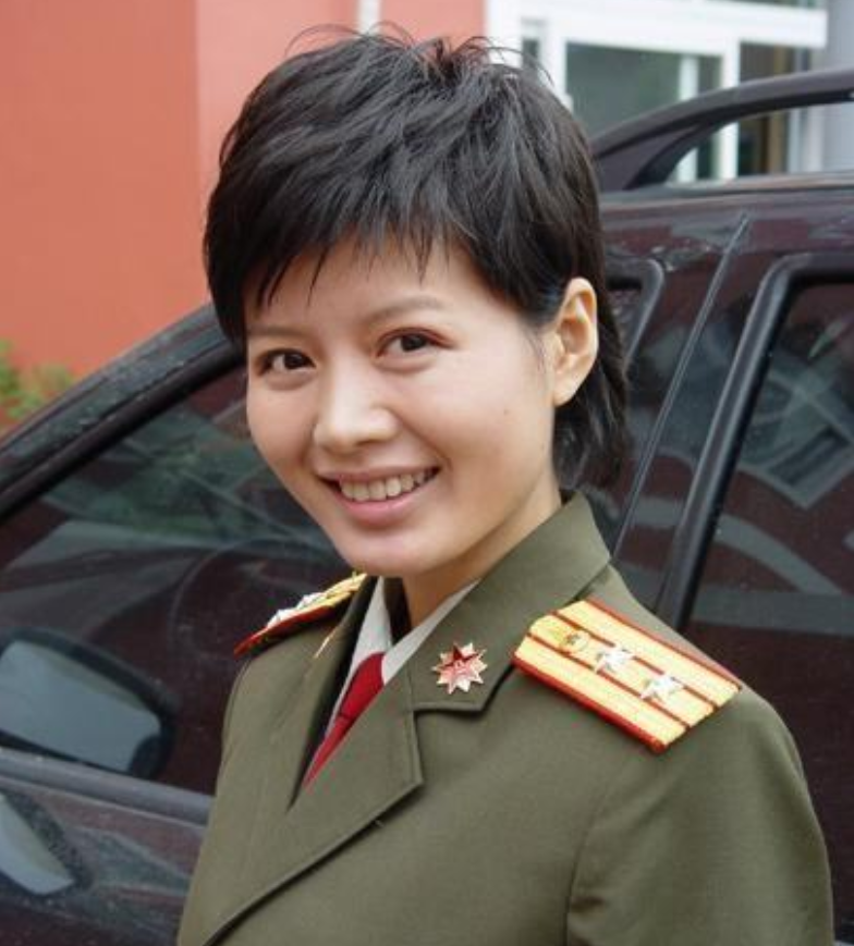 程愫:失败的婚姻给她造成心理创伤,为儿子至今未嫁