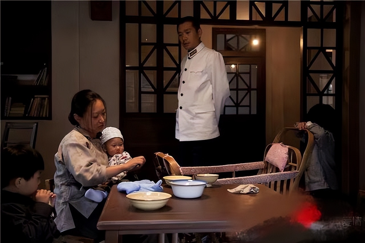 父母爱情：她是剧中女N号，靠姑姑出道却惹争议，如今已销声匿迹