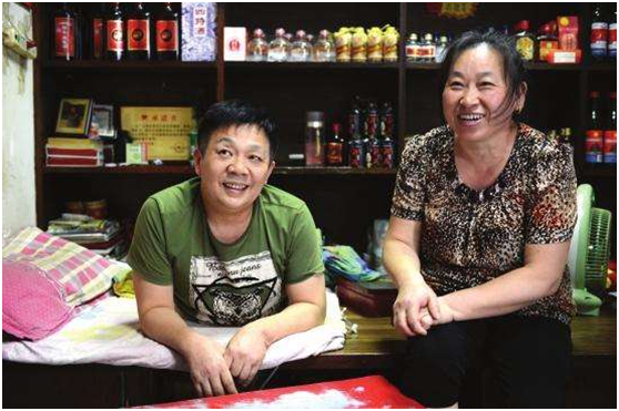 “半截人”彭水林：身体因车祸只剩78厘米，“重生”后回报社会