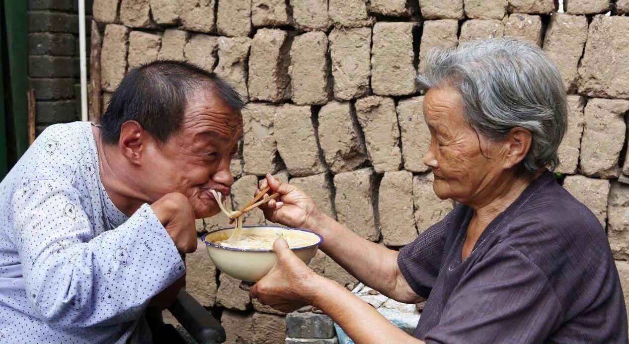 七绝《父母情》三首