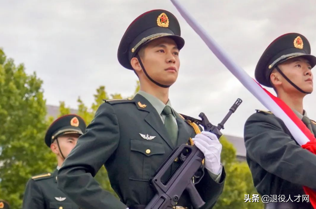 大学毕业生士兵提干，难度有多大？