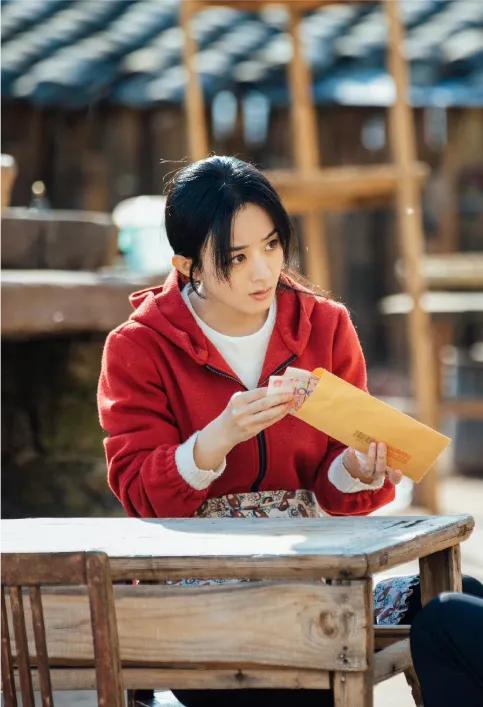 赵丽颖带来的新剧，《幸福到万家》今日开播，是否牵动了你的心？