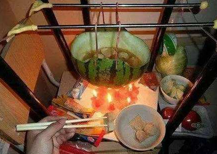 “五花八门，层出不穷”，大学生寝室“违禁品”，一个比一个有才