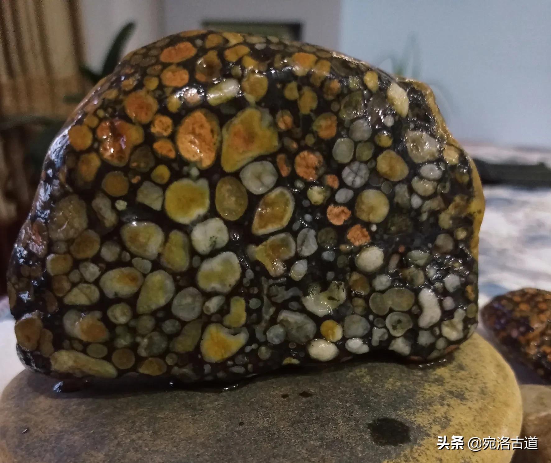 你知道自己家附近值钱的石头么?