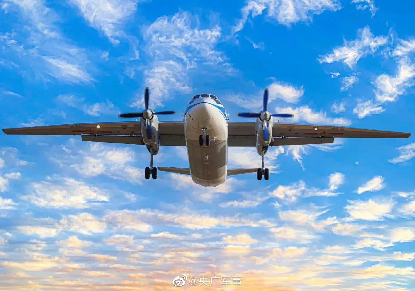 ���������һ��ƴͼ�������ع���7�Ž�ѵ�����й���ҹ����ƴ���