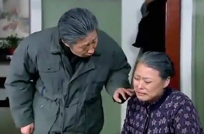 多年后再看《金婚》，为何觉得花心的大庄其实比佟志更靠谱呢？