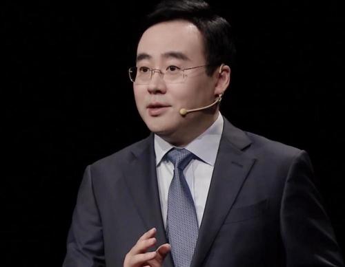 曾是雷军手下，运营B站亏损13亿，如今带领B站一步步走向上市