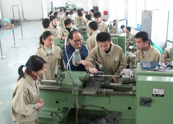 毕业后想进国家电网，3所电力大学值得选择，350分的同学也有机会