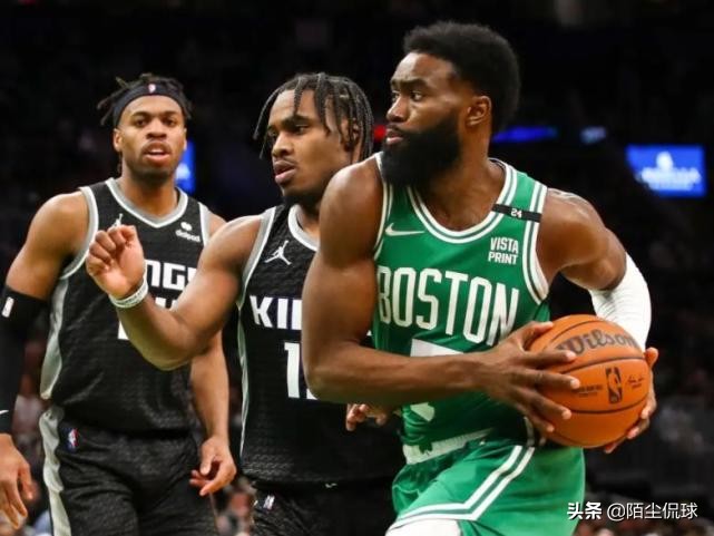 为什么nba球员投中场很轻松(半场领先30 意味着什么？两支球队挑战相反的结局)