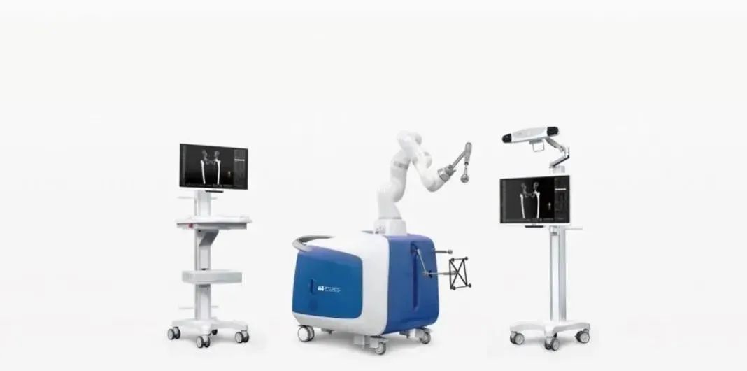 国内首个全髋关节置换手术机器人，牵手国际巨头