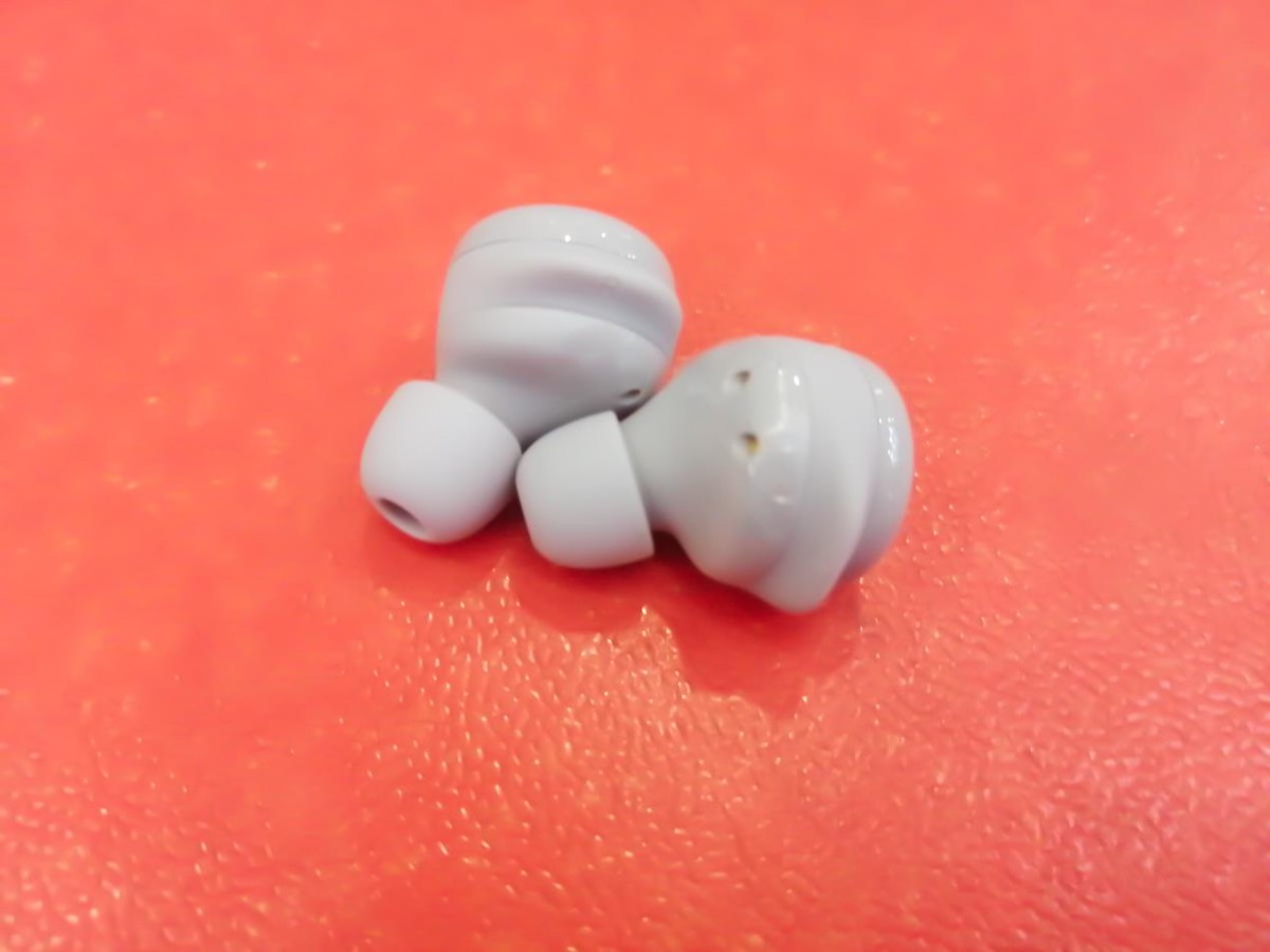 秒连，轻盈，易戴，QCY蓝牙耳机T17S开机评测