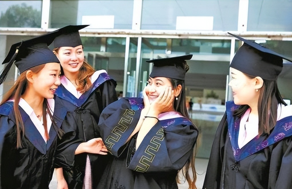 高考招生出现新调整，将不再有一二三本之分，2022年或正式落实